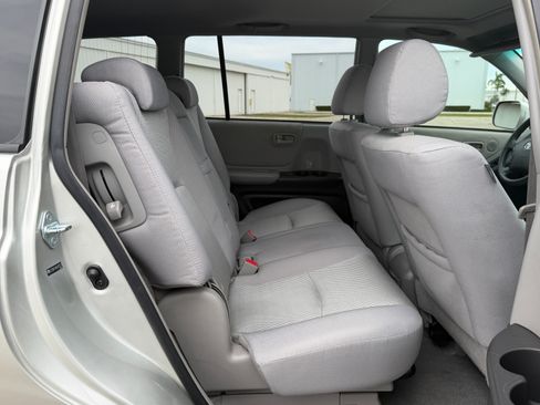 Used 2006 Toyota Highlander Sport image 17