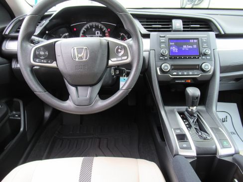 Used 2018 Honda Civic LX Sedan image 10
