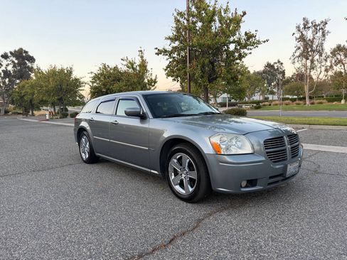 Used 2007 Dodge Magnum R/T Sport Wagon 4D RWD image 5
