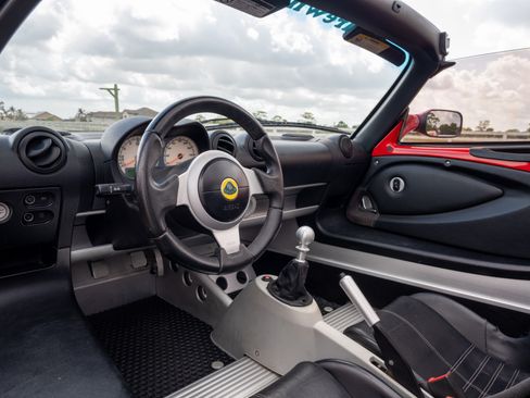 Used 2005 Lotus Elise image 19