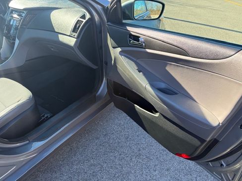 Used 2013 Hyundai Sonata SE image 8