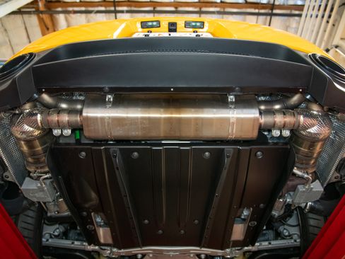 Used 2018 Porsche 911 GT2 RS image 95