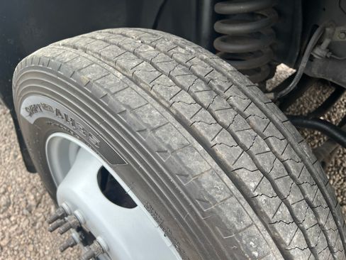 Used 2011 Ford F450 image 18