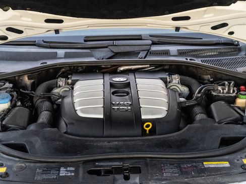 Used 2006 Volkswagen Touareg V10 TDI image 55