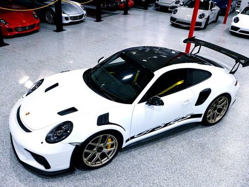 Used 2019 Porsche 911 GT3 RS RWD image 6