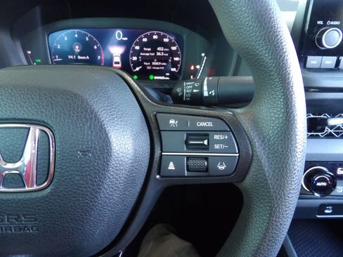 Used 2024 Honda Accord EX image 25