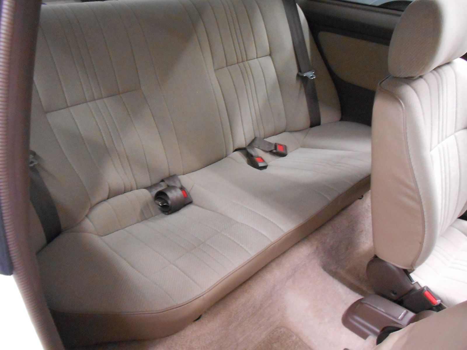 Used 1991 Nissan Sentra XE FWD image 13