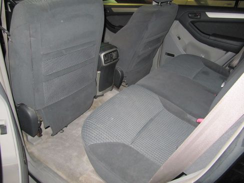 Used 2004 Toyota 4Runner 4WD image 17