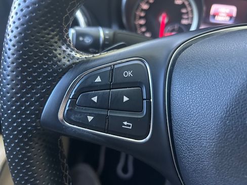 Used 2019 Mercedes-Benz CLA 250 UNAVAIL image 9