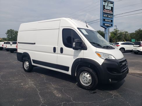 Used 2023 RAM ProMaster 2500 136 High Roof FWD image 7