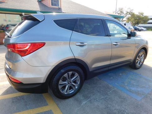 Used 2015 Hyundai Santa Fe Sport image 9