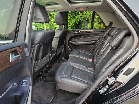 Used 2012 Mercedes-Benz ML 350 BlueTEC 4MATIC image 7
