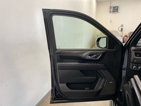 Used 2023 GMC Yukon AT4 AWD/4WD image 15