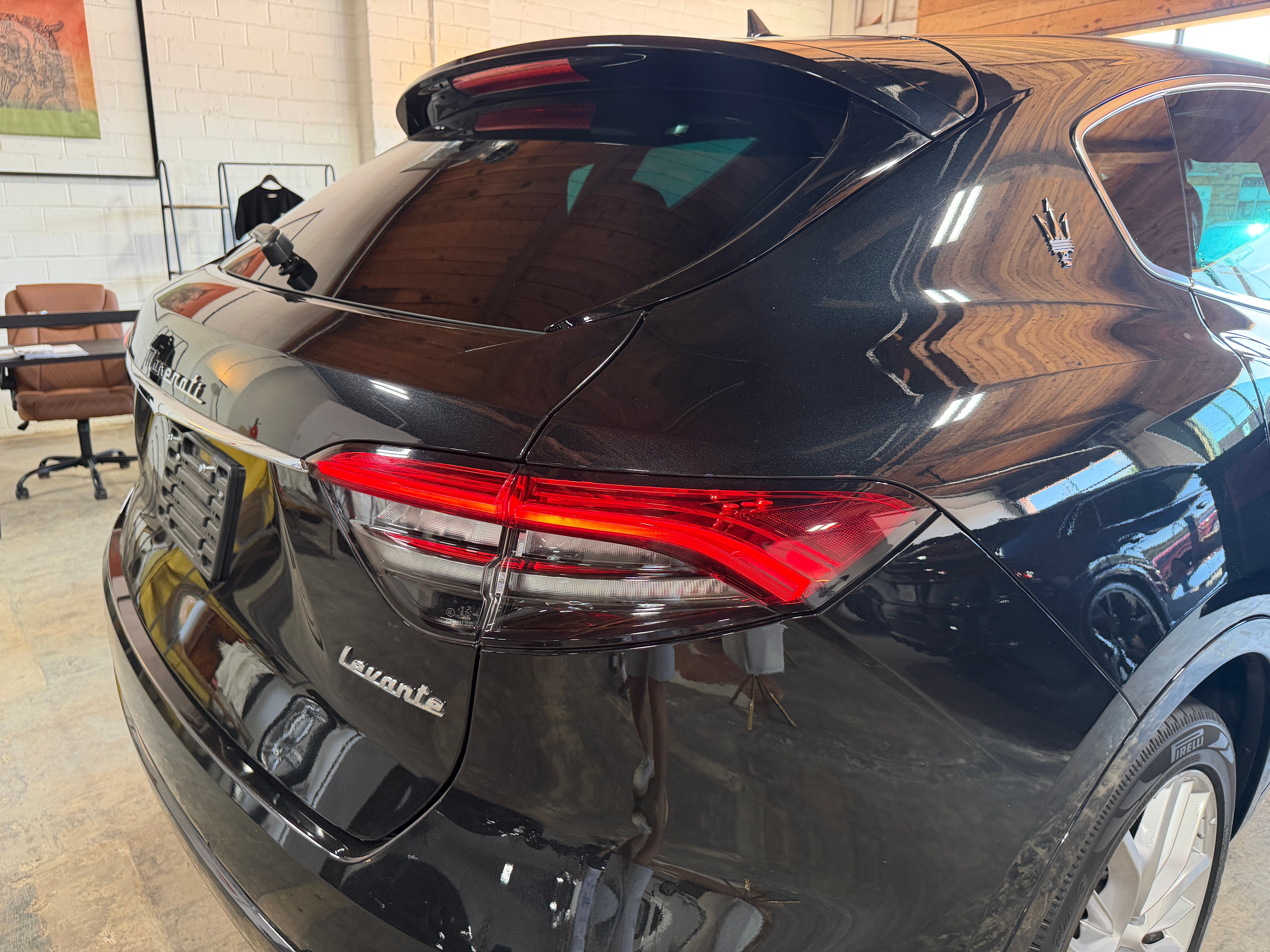 Used 2022 Maserati Levante GT AWD/4WD image 34