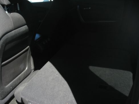 Used 2012 GMC Acadia SL image 7