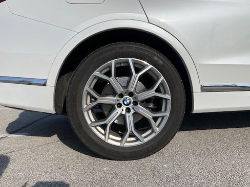 Used 2022 BMW X7 xDrive40i image 49