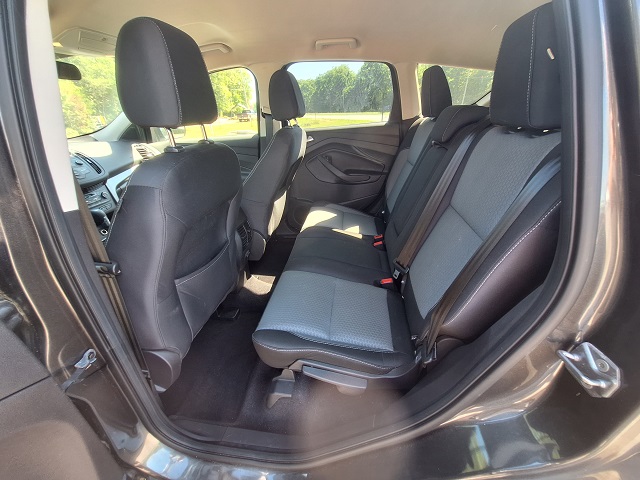 Used 2017 Ford Escape 4WD SE image 12