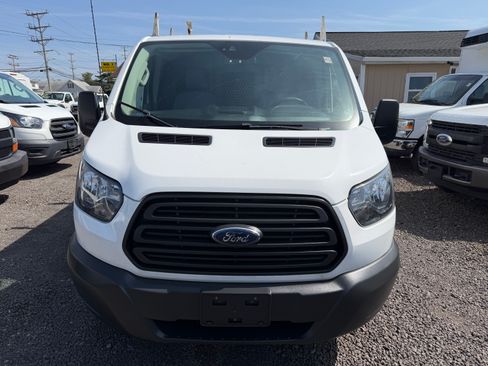 Used 2018 Ford Transit 150 image 2