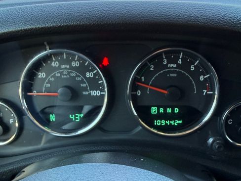 Used 2018 Jeep Wrangler Unlimited Sport image 15