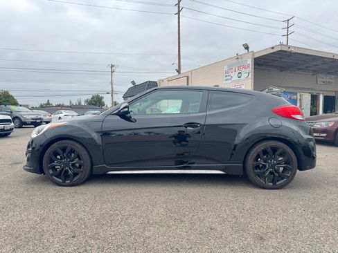 Used 2015 Hyundai Veloster Turbo FWD image 4