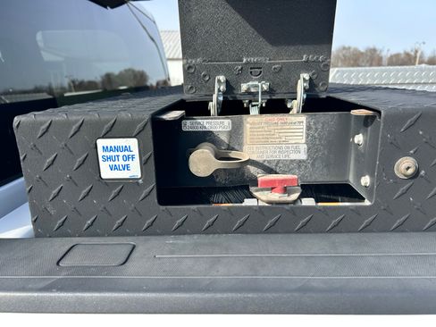 Used 2015 Chevrolet Silverado 1500 image 21