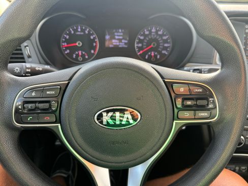 Used 2018 Kia Optima LX image 14