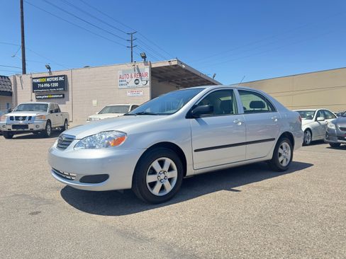 Used 2005 Toyota Corolla CE FWD image 3