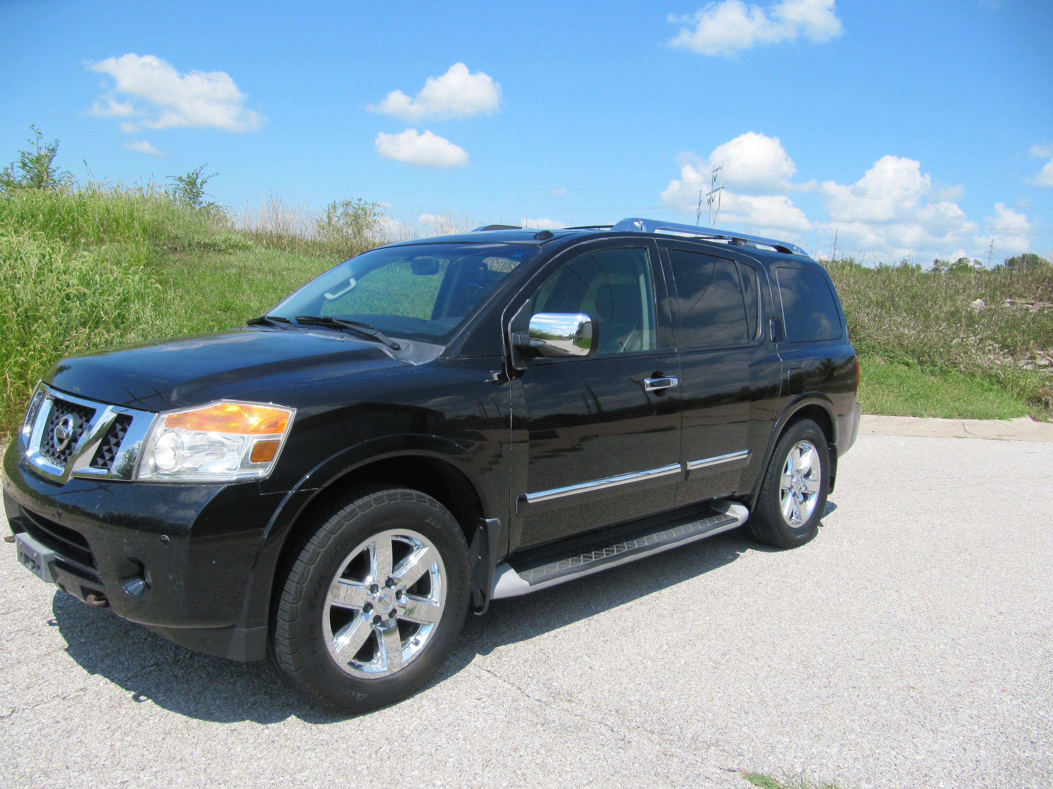 Used 2014 Nissan Armada Platinum AWD/4WD image 1