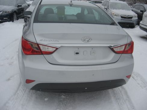 Used 2014 Hyundai Sonata GLS image 5