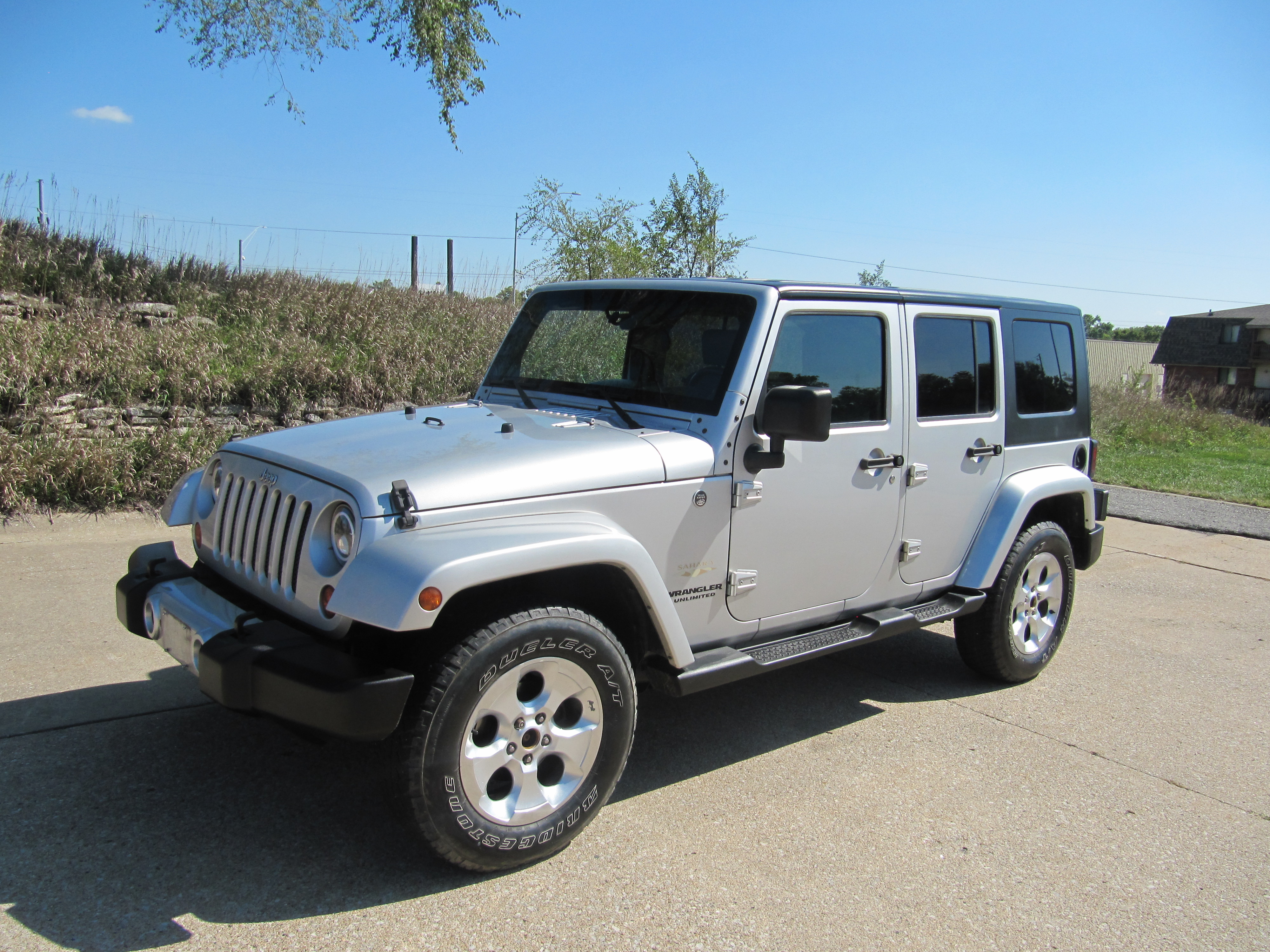 Used 2008 Jeep Wrangler Unlimited Sahara AWD/4WD image 10