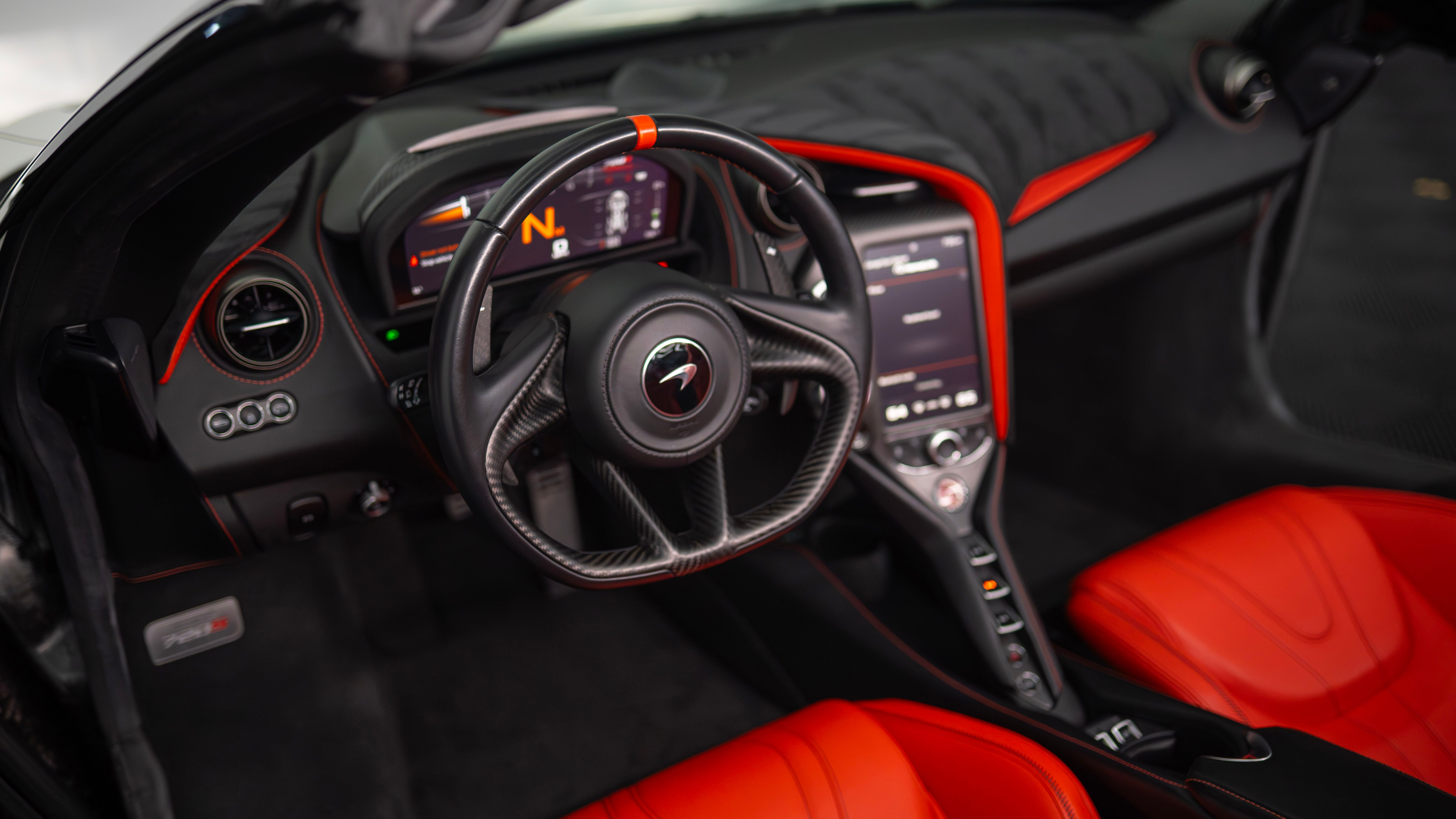 Used 2020 McLaren 720S Spider RWD image 24