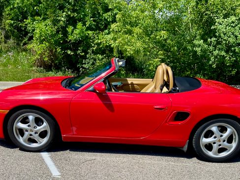 Used 2000 Porsche Boxster RWD image 5