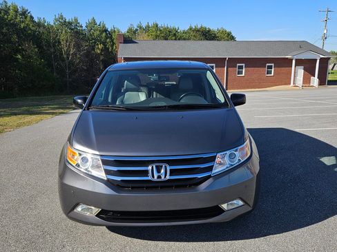 Used 2013 Honda Odyssey Touring image 7