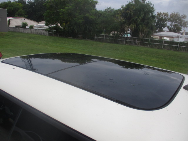 Used 2014 MINI Cooper 2-Door Hardtop FWD image 16
