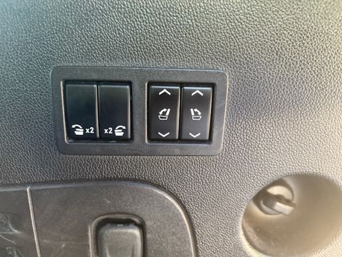 Used 2016 Chevrolet Tahoe LTZ image 23