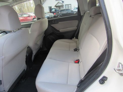 Used 2015 Subaru Forester 2.5i Premium image 13