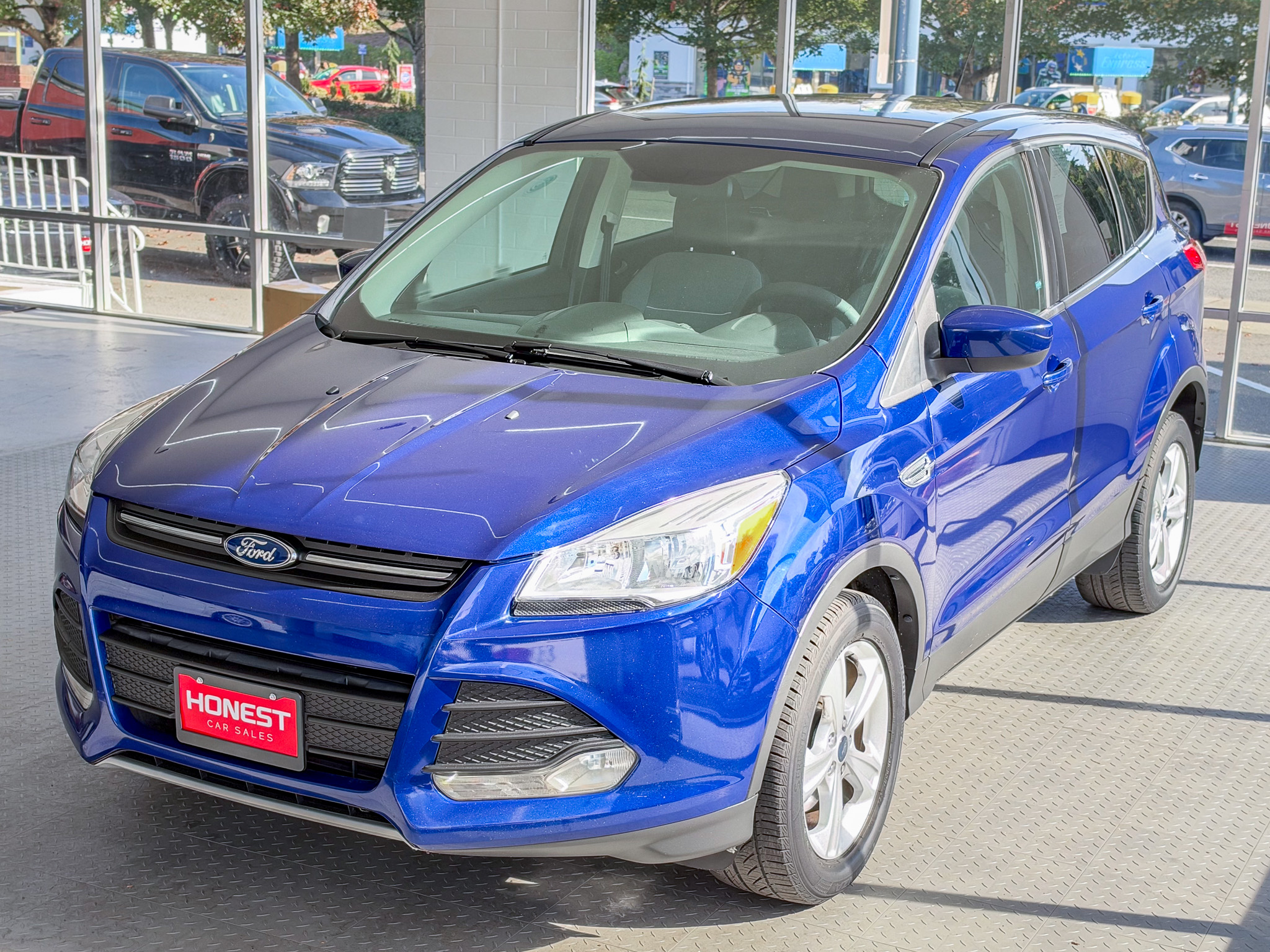 Used 2014 Ford Escape FWD SE image 3