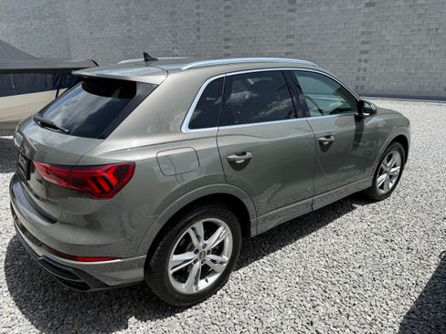 Used 2020 Audi Q3 quattro 2.0T Premium w/ S Line AWD/4WD image 9