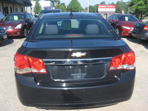 Used 2012 Chevrolet Cruze LT FWD image 5