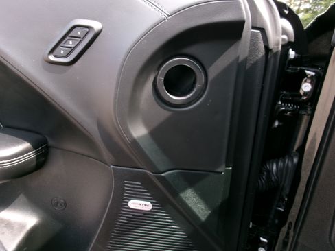 Used 2022 Dodge Challenger R/T Plus image 17