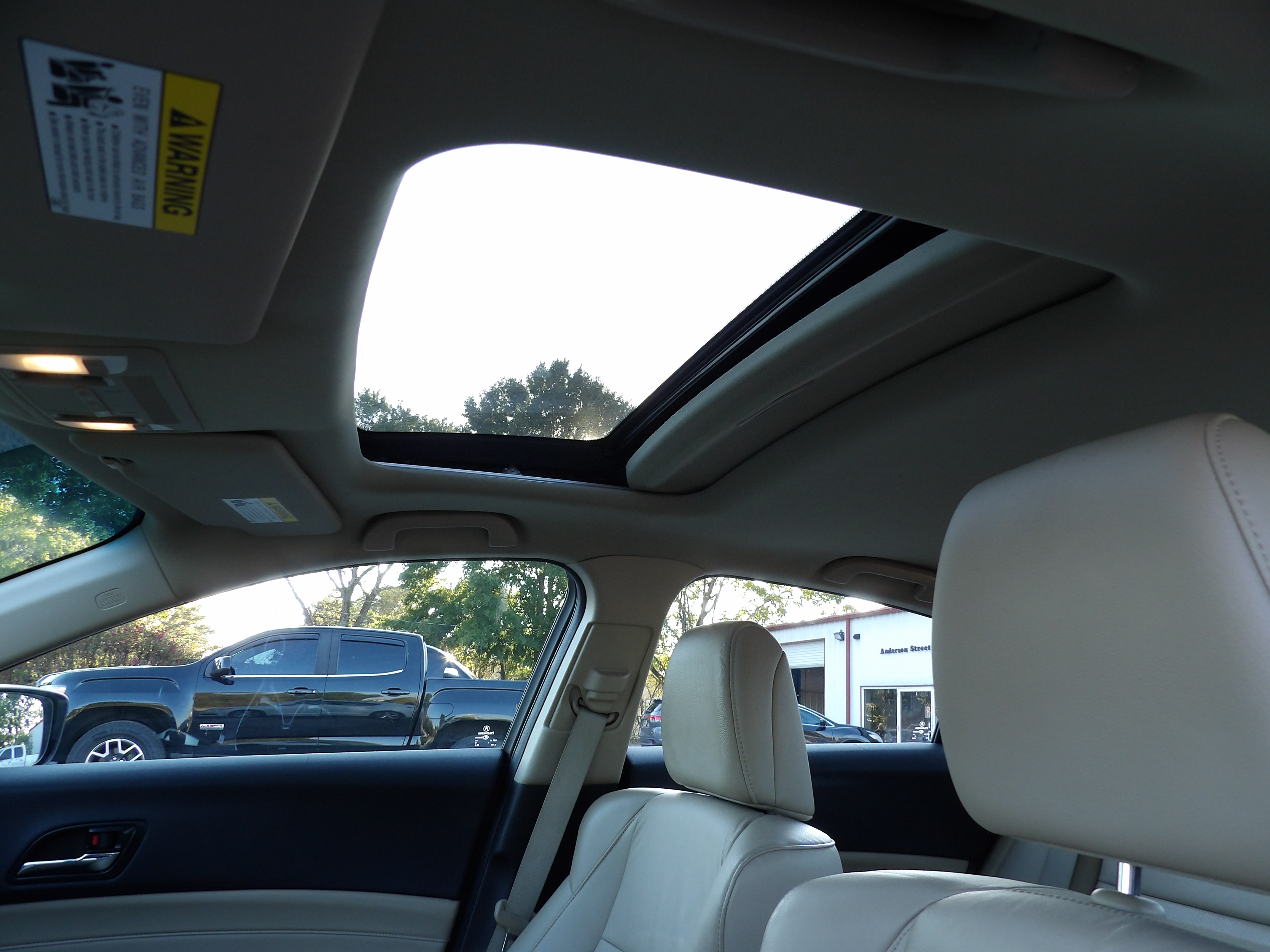 Used 2015 Acura ILX w/ Technology Package FWD image 7