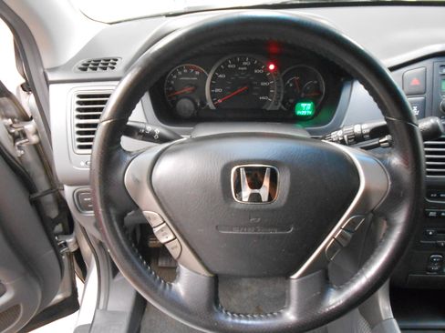 Used 2005 Honda Pilot 4WD EX-L image 8