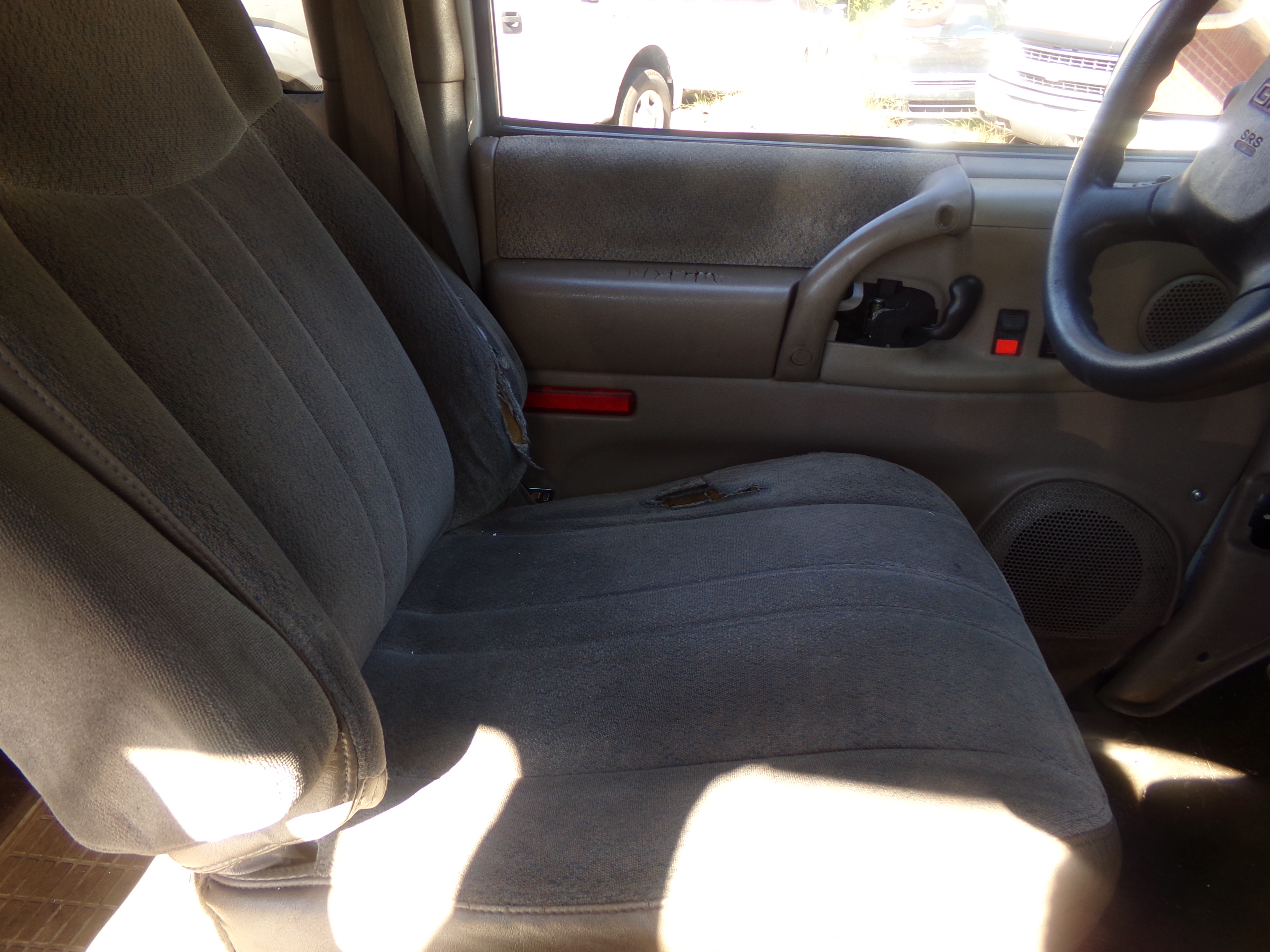 Used 1999 GMC Safari Passenger RWD image 12