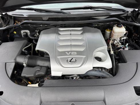 Used 2016 Lexus LX 570 image 47