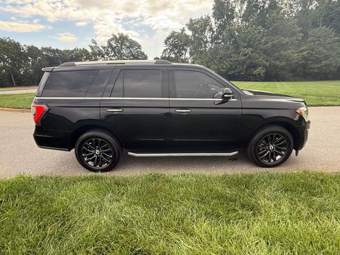 Used 2020 Ford Expedition 2WD Limited image 4