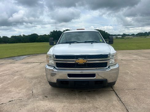 Used 2013 Chevrolet Silverado 2500 2WD Extended Cab image 2