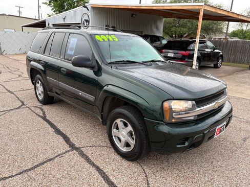 Used 2004 Chevrolet TrailBlazer LS image 2