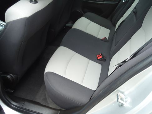 Used 2013 Chevrolet Cruze LS FWD image 11