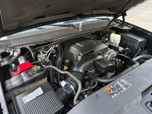 Used 2014 Cadillac Escalade ESV Platinum image 23