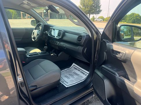 Used 2021 Toyota Tacoma 4x4 Double Cab image 16